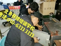 亚洲大鸡巴操逼好爽"